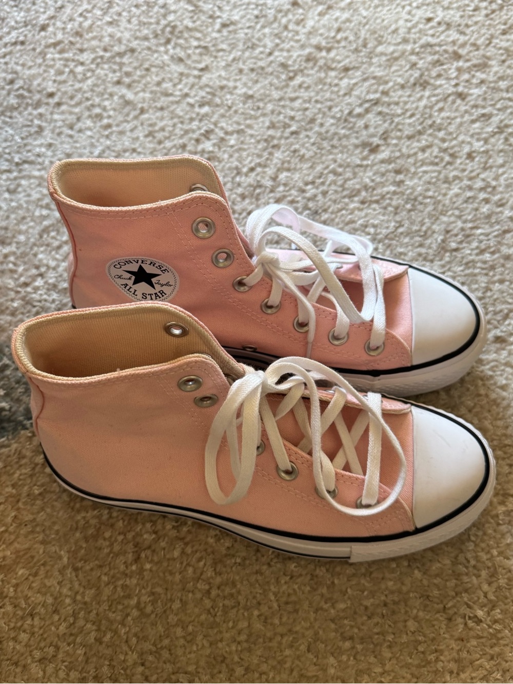 NEW CONVERSE Chuck Taylor All Star Lift Platform High Tops in Donut Glaze - Picture 5 of 9